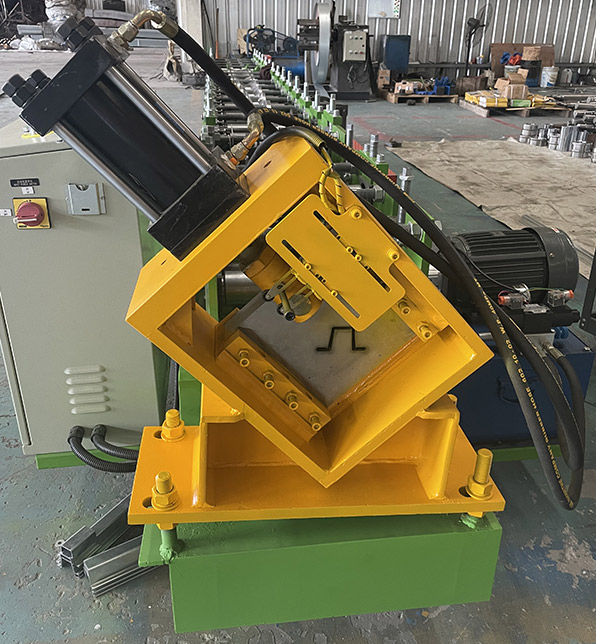omega roll forming machine​