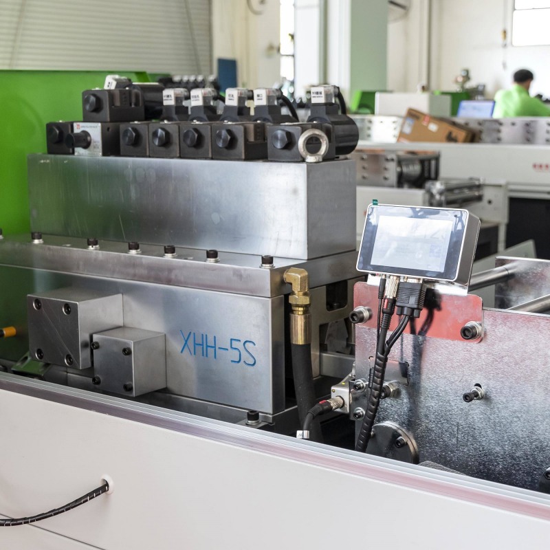 Light Gauge Forming Prefab Villa Keel Roll Form Galvanized Square Steel Frame Machine