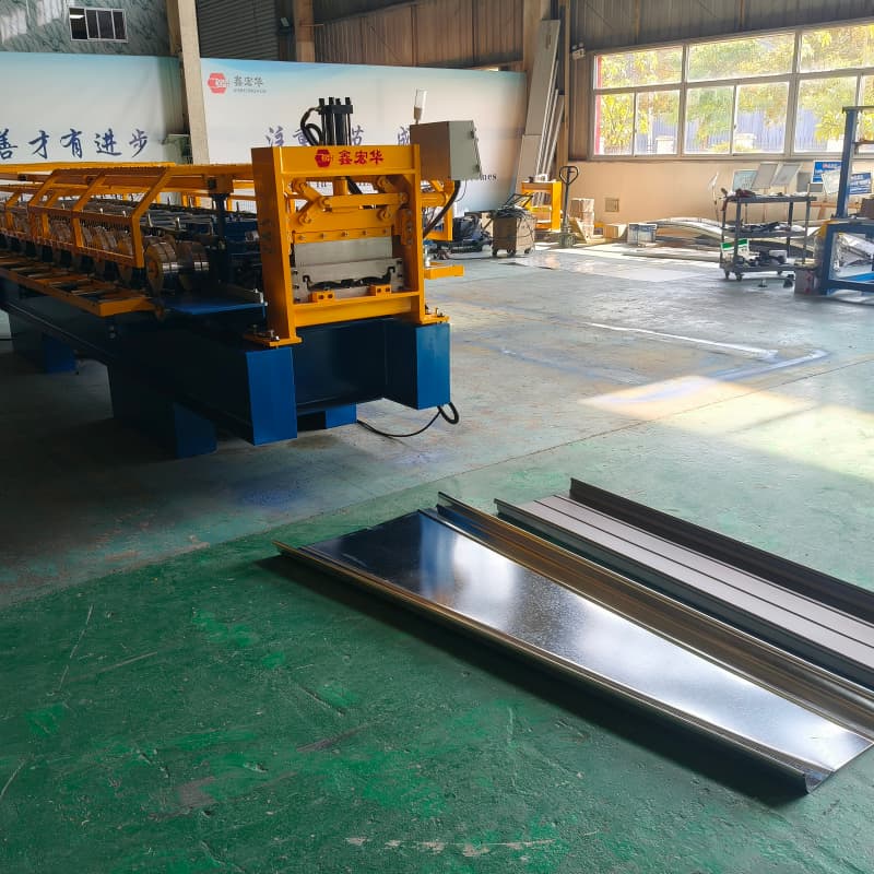 Seamless Roof Purlin Metal Standing Seam Steel Roofing Roll Forming Machine